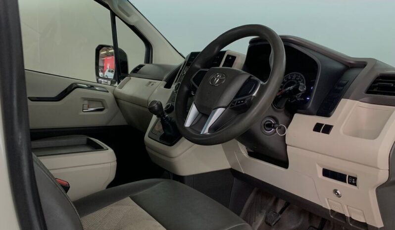 2019 Toyota Quantum 2.8 Gl 11 Seat full