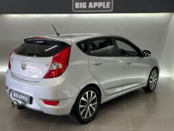 2017 Hyundai Accent 1.6 Fluid 5dr full